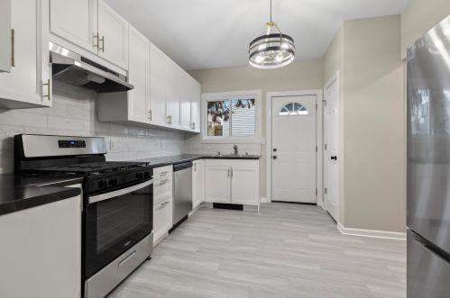 1527 30th St, Milwaukee WI  53208-2405 exterior