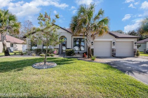 3749 Ventnor Dr, Titusville, FL 32796-2994