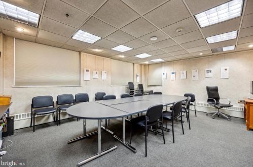 118 21st St, Philadelphia PA  19103-4431 exterior