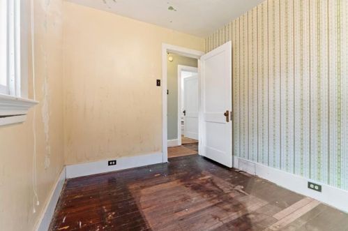 4329 Stanton Ave, Pittsburgh PA  15201-2243 exterior