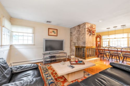 215 Vernon Valley Rd, Elwood NY  11731-1154 exterior