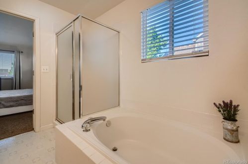 5196 Fraser St, Denver CO 80015-2277 exterior