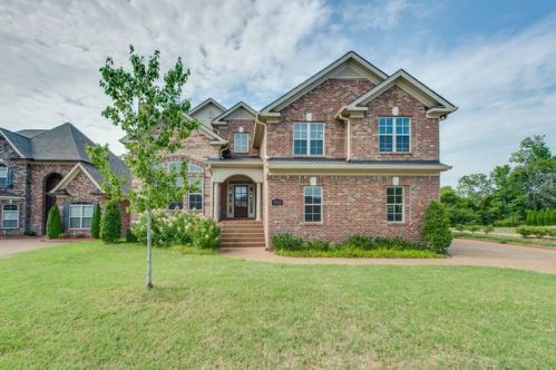 1521 Eden Rose Pl, Nolensville, TN 37135-9593
