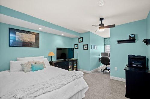 105 Isleworth Way, Gibsonia PA  15044-6083 exterior