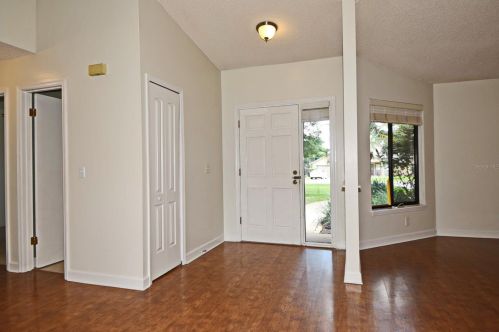 107 Frederick Ave, Lake Mary FL  32746-2811 exterior