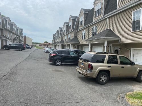 174 Stonefield Dr, Waterbury CT  06705-3353 exterior