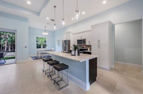 4875 20th Ave, Naples FL  34117-9194 exterior