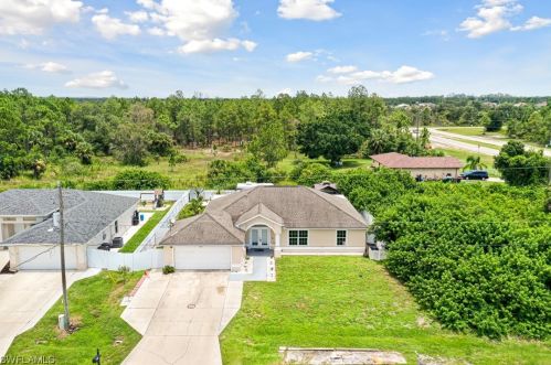 1104 Chauncey Ave, Lehigh Acres, FL 33971-6542