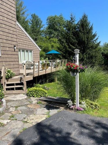 197 Torrington Rd, Litchfield, CT 06759-2703