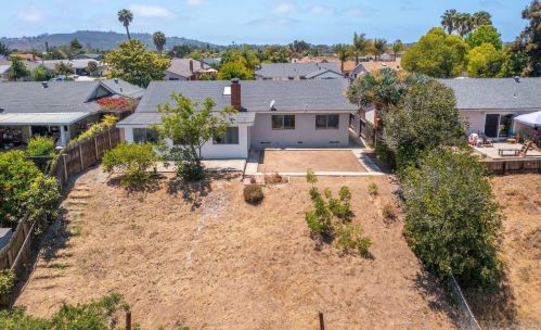 6227 Buisson St, San Diego CA 92122-2246 exterior