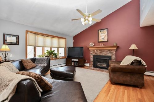 28 Orchard Hill Dr, Rutland, MA 01543-1778