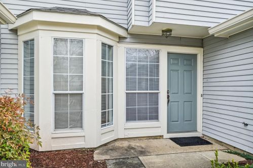 2 Aldgate Ct, Princeton NJ  08540-7014 exterior