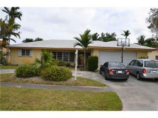 3400 40 St, Hollywood FL  33027-4807 exterior