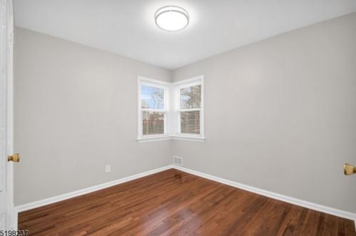 229 Aurore St, Roselle NJ  07203-1713 exterior