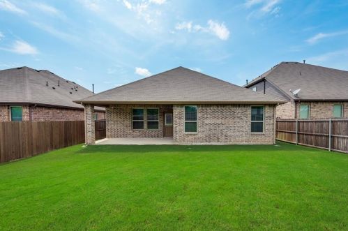 3605 Helm Ln, Denton TX  76210-8482 exterior