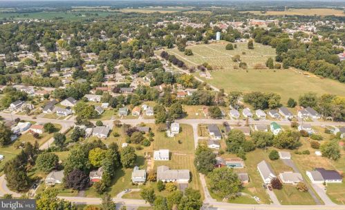 147 Euclid Ave, Charles Town WV  25414-1111 exterior