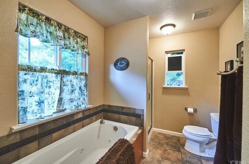 18920 Shr Dr, Middletown CA  95467-8631 exterior