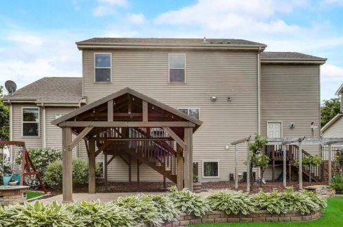 6109 108 Ave, Kenosha WI 53142-7263 exterior