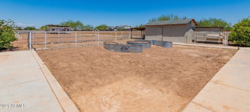 2710 Cattle Dr, Gilbert AZ  85297-8116 exterior