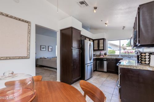 8812 Riviera Dr, Scottsdale AZ  85260-5814 exterior