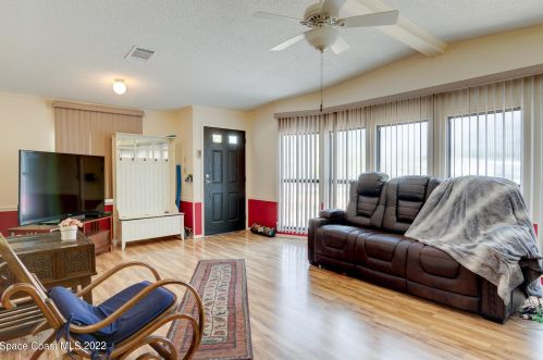 704 Silverthorn Ct, Sebastian FL  32976-7349 exterior