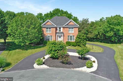 2338 Pikeside Dr, Upton, PA 17225-8459