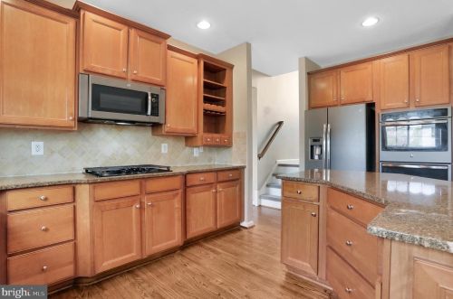 125 Victoria Ln, Charles Town WV  25414-5984 exterior