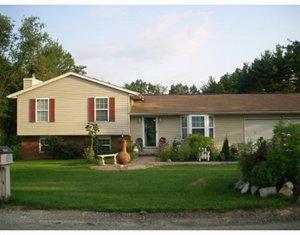 14240 Winchester Rd, Trafford, PA 15085-9554