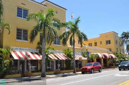 320 4 Ave, Delray Beach FL  33444-2717 exterior