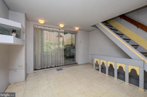 4251 Boone St, Philadelphia, PA 19128-5003