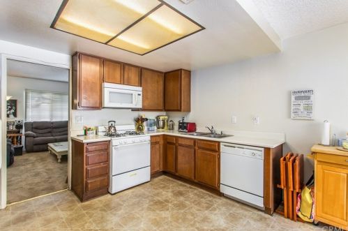 10793 Loro Verde Ave, Loma Linda CA  92354-2516 exterior
