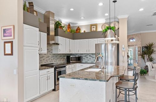 13431 Bridgeford Ave, Bonita Springs FL  34135-3452 exterior