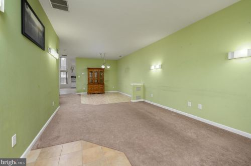 8402 Normandy Dr, Mount Laurel NJ  08054-5953 exterior