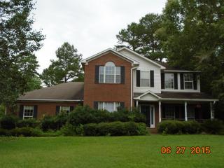 412 Holly Hill Ct, Tallahassee, FL 32312-4508