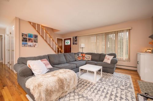 2500 Ocean Ave, North Bellmore NY  11710-3825 exterior