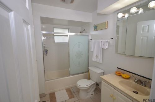 1939 Oceanshore Blvd, Flagler Beach FL  32136-2804 exterior