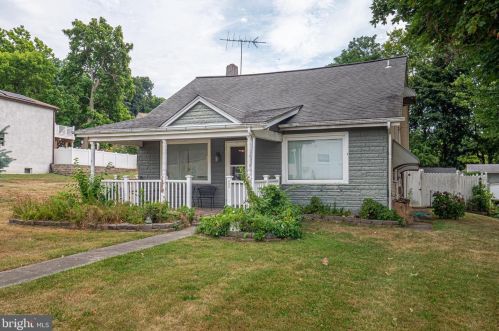 499 Coates Ln, Norristown, PA 19406-2547
