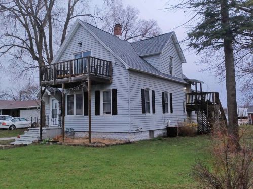 1735 Eastman Ave, Green Bay, WI 54302-3016