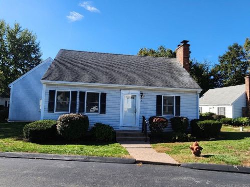 102 Wetherell St, Manchester CT  06040-6450 exterior
