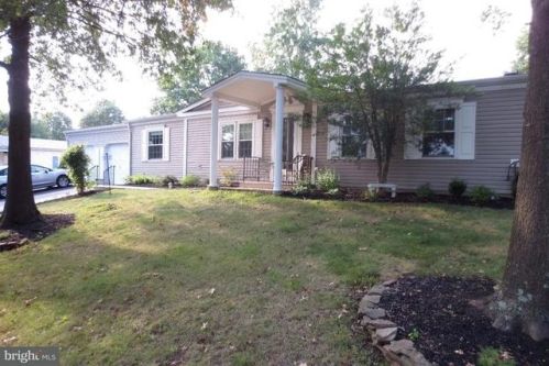 122 Deerfield Dr, Souderton, PA 18964-1922