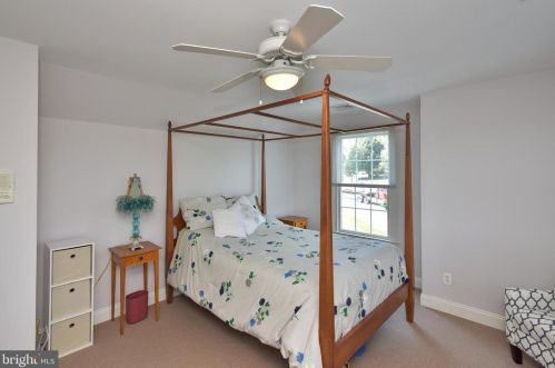 116 Osborne Cir, Kennett Sq PA  19348-1910 exterior