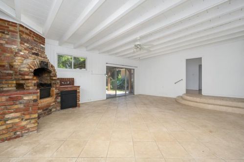 4620 Graywood Ave, Long Beach CA  90808-1022 exterior