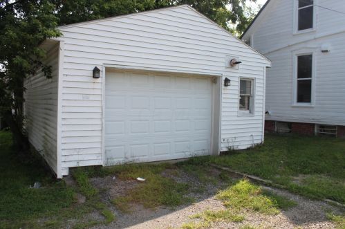 314 Cherry St, Washington Ch OH  43160-2220 exterior