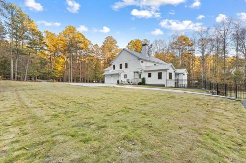 215 Diamond Pt, Fayetteville GA  30215-5149 exterior