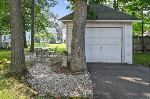 37 Prospect Ave, Middletown NY  10940-4119 exterior