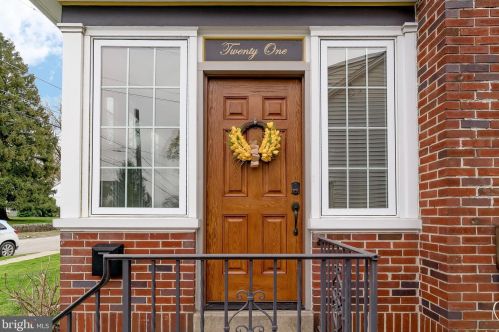 21 Waverly Rd, Wyncote, PA 19095-1209