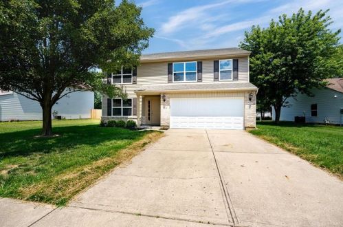 2736 Greystoke Dr, Xenia, OH 45385-5719
