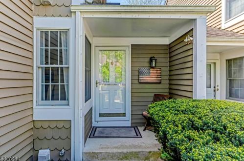 24 Stone Run Rd, Bedminster, NJ 07921-1706