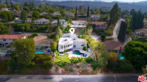 22733 De Kalb Dr, Calabasas CA  91302-4805 exterior