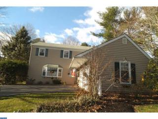 929 Pickering Dr, Yardley, PA 19067-4309